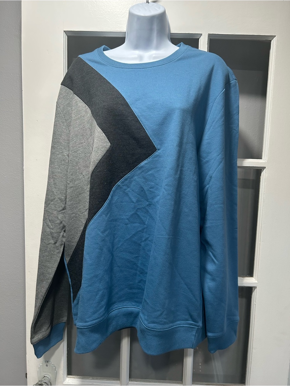 Men's Blue & Gray Colorblock Crewneck Sweater
